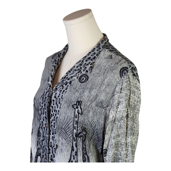 Vintage Sea Suns Giraffe Print Button-Up Blouse Made in USA Animal Print - Picture 2 of 7